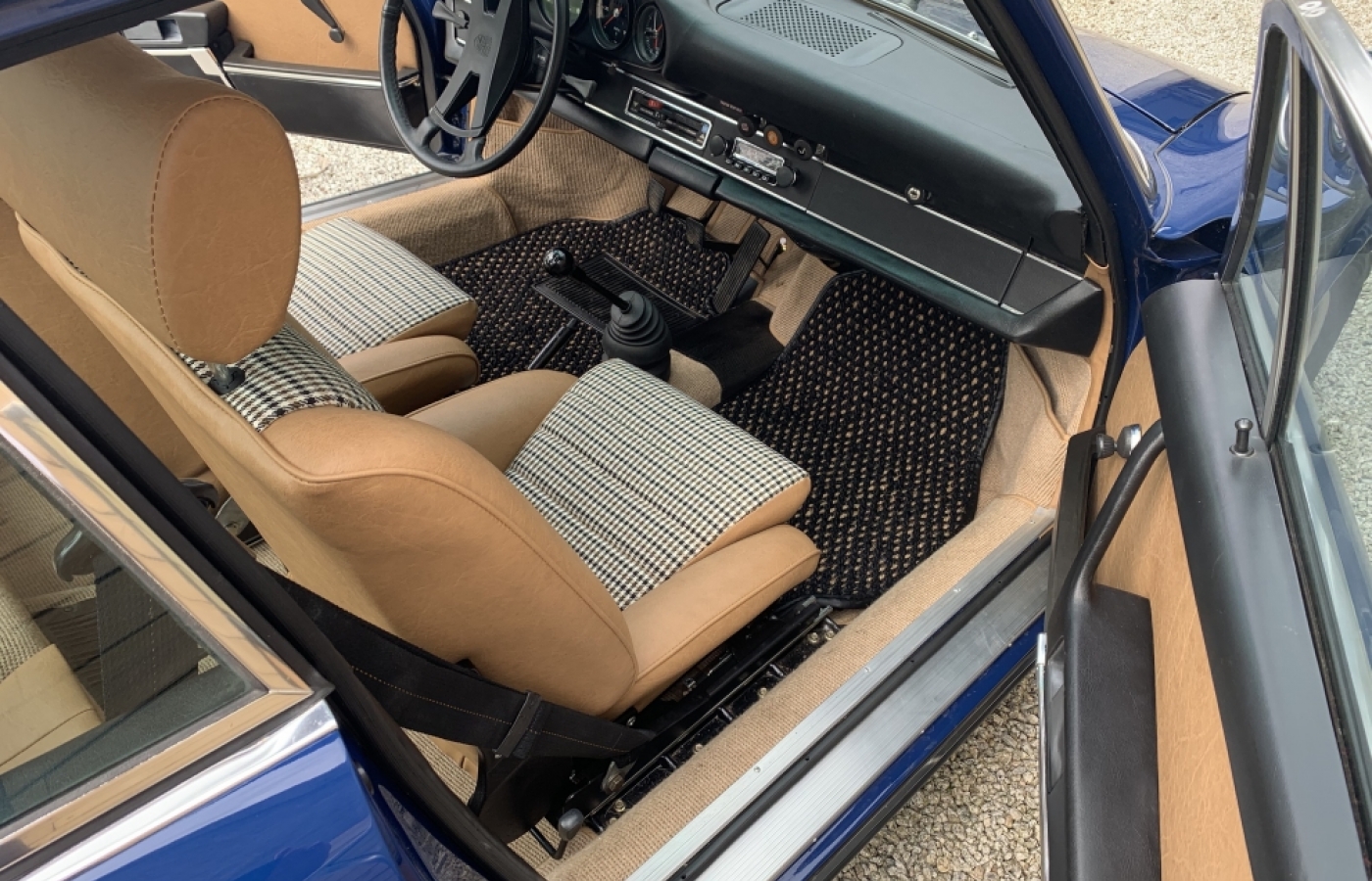 1972 911E 2.4 Coupe 1972 911E 2.4 Coupe